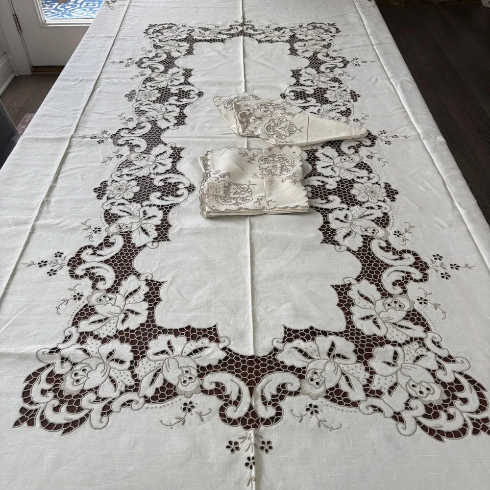 Vintage BLI Madeira Hand Embroidered Pure Linen Tablecloth Napkin Set Portugal